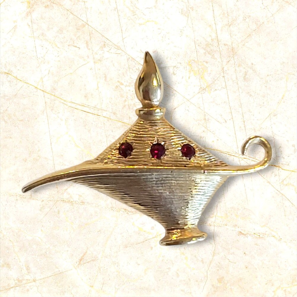 Vintage Gold Tone Red Crystal Genie Oil Lamp Pin Estate